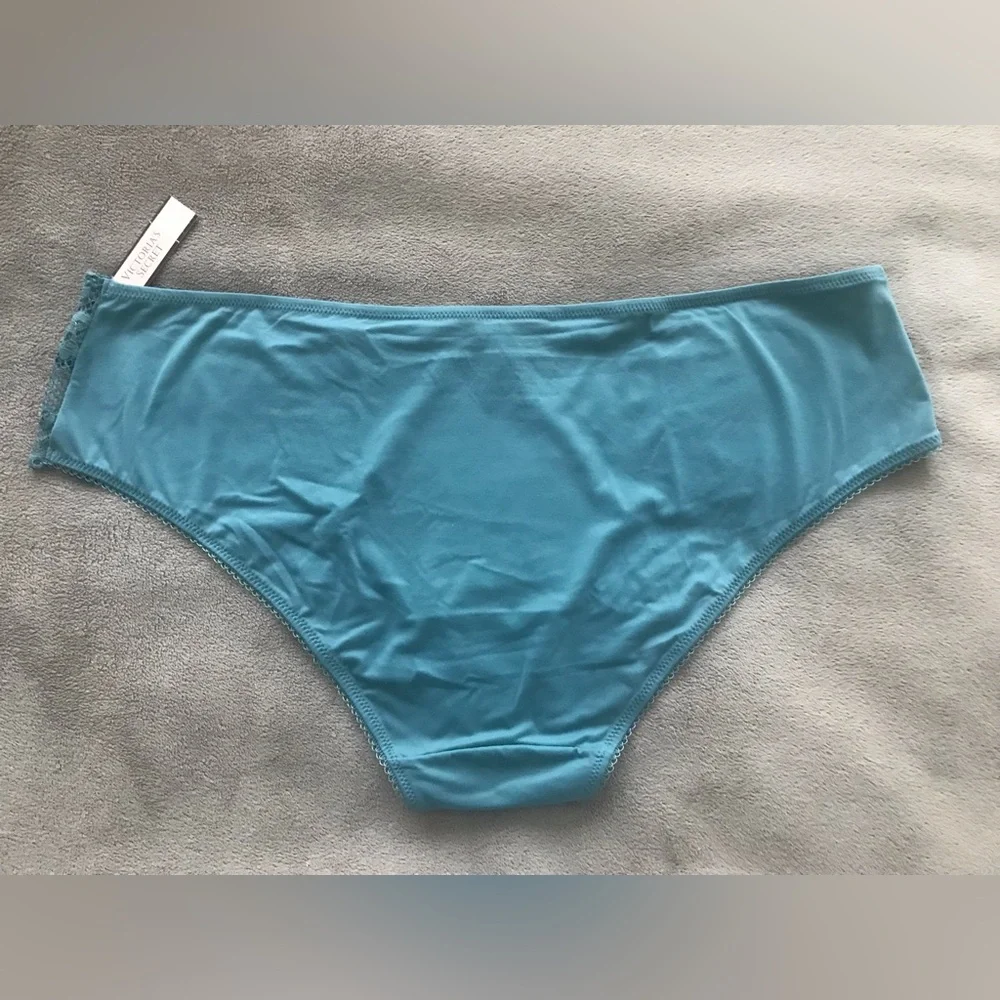 Victoria’s Secret panties new with tags! Gorgeous lace flecked with gold! Size L - Picture 3 of 6
